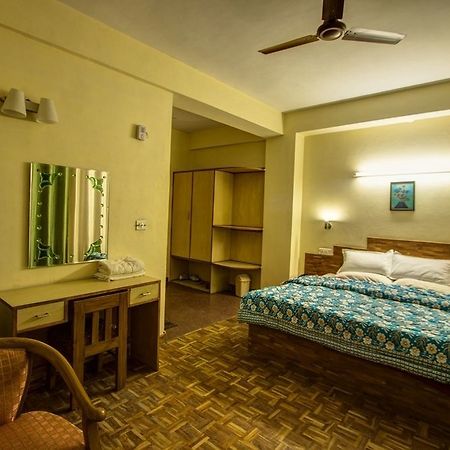 Kalinga Grand Hotel Манали Экстерьер фото