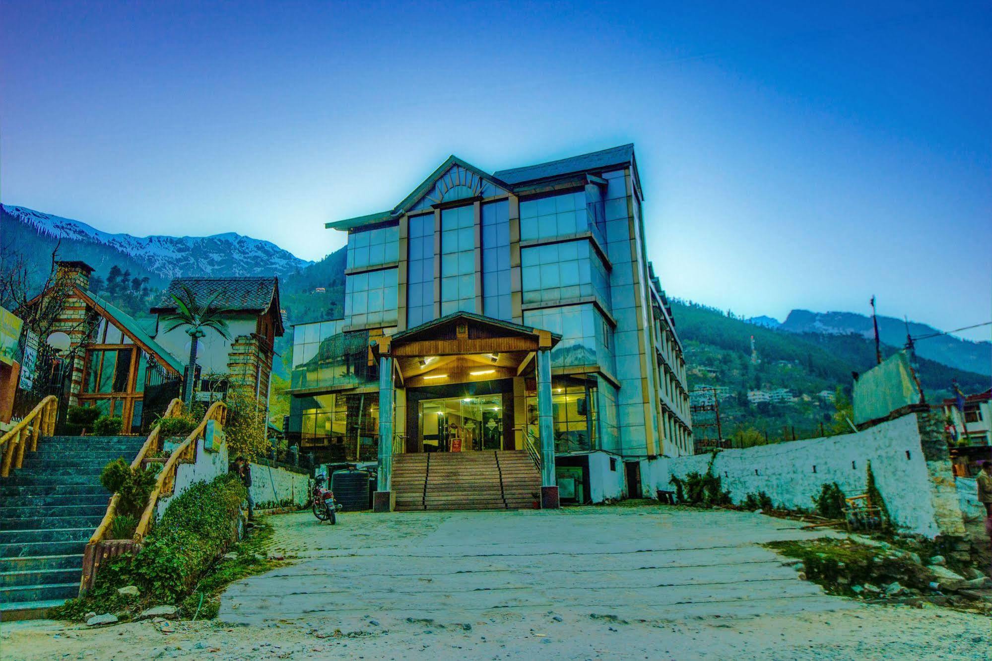 Kalinga Grand Hotel Манали Экстерьер фото