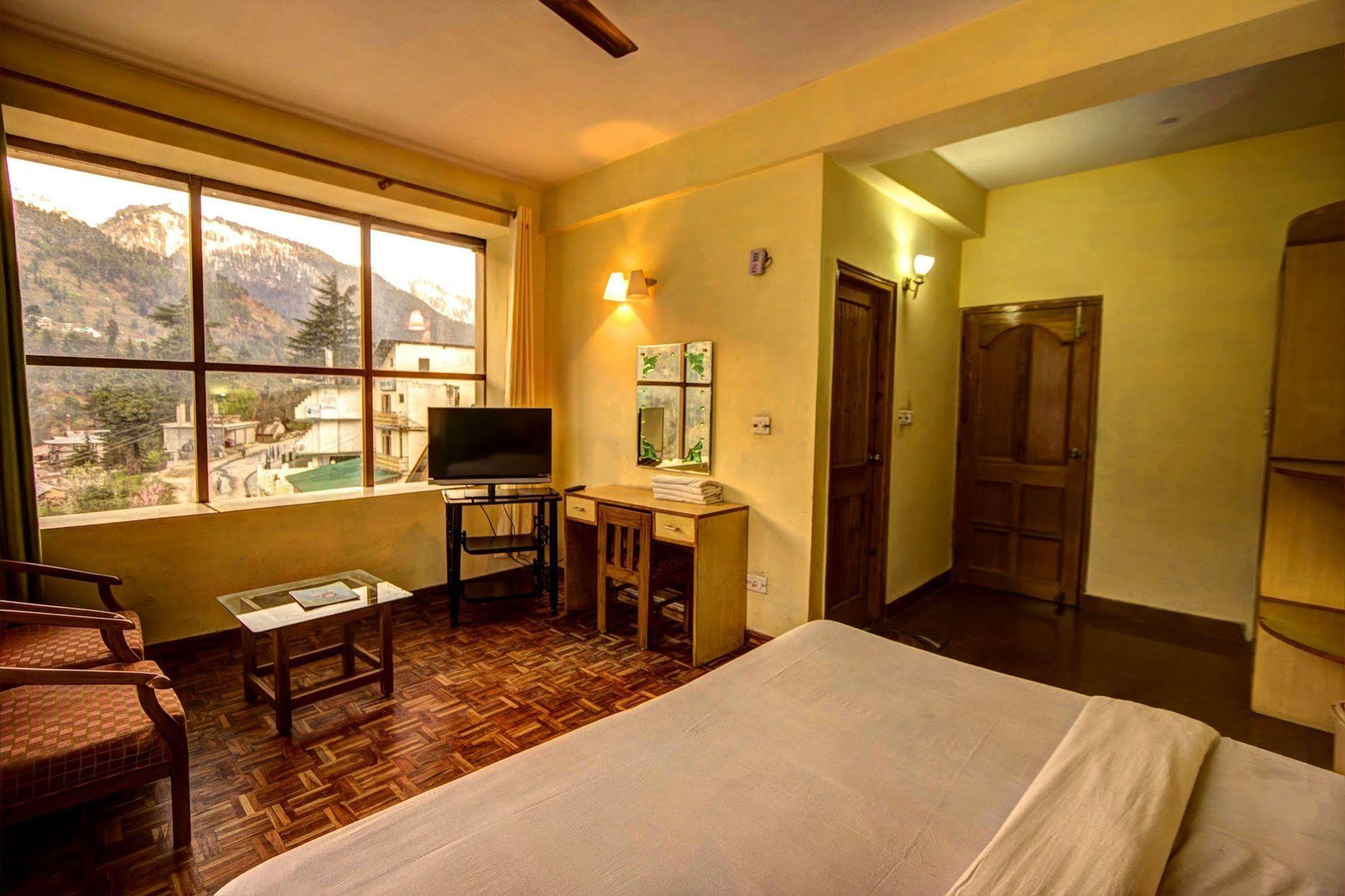Kalinga Grand Hotel Манали Экстерьер фото